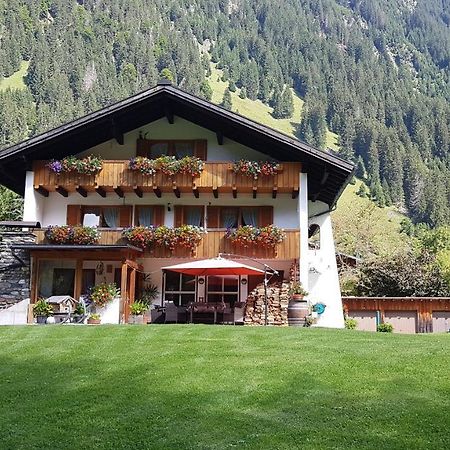Haus Hubertus - Gaestehaus Sahler بارتنين المظهر الخارجي الصورة