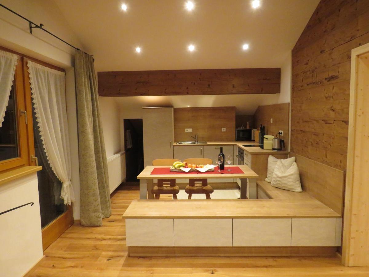 Haus Hubertus - Gaestehaus Sahler بارتنين المظهر الخارجي الصورة